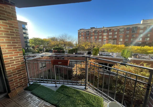 2nd image of 2 S End Ave #5T, New York, NY 10280 | MLS# RLS20058490