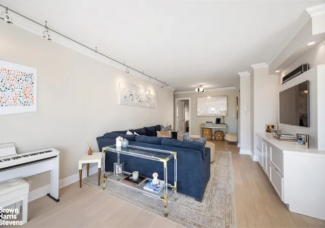 Photo 1 of House for sale at 370 E 76Th St #A1002, New York, NY 10021 | MLS# RLS20058508 | Listing updated on 2025-12-14