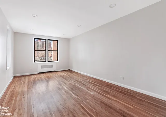 2nd image of 525 W 235Th St #4A, Bronx, NY 10463 | MLS# RLS20058711