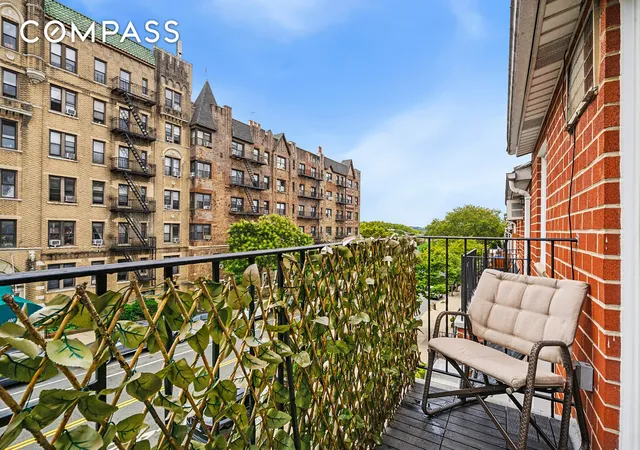 Listing Photo 4 - Condo for sale in building located at 143 Bay Ridge Pkwy, New York City, NY 11209 - Unit #3