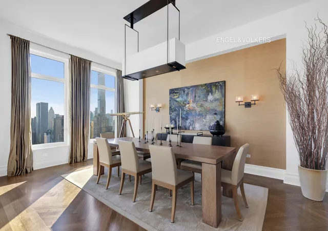 Photo 4 of House for sale at 15 Central Park W #34C, New York, NY 10023 | MLS# RLS20058820 | Listing updated on 2025-12-29