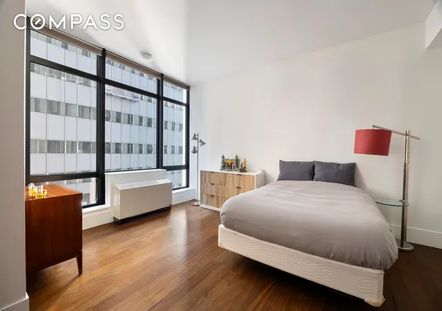 Photo 3 of Condo for sale at 40 Broad St #15B, New York, NY 10004 | MLS# RLS20058843 | Listing updated on 2025-12-20