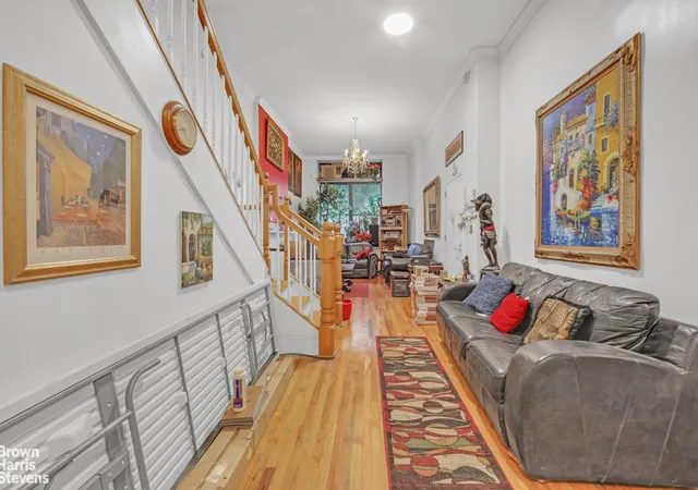 3rd image of 152 W 121St St, New York, NY 10027 | MLS# RLS20058903