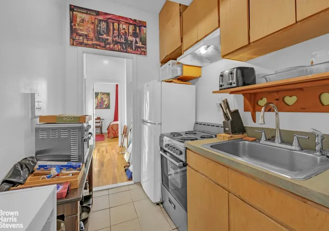 5th image of 152 W 121St St, New York, NY 10027 | MLS# RLS20058903
