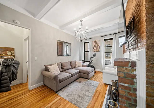 Photo 3 of Condo for sale at 132 W 71st Street #7, New York, NY 10023 | MLS# RLS20058944 | Listing updated on 2025-11-08