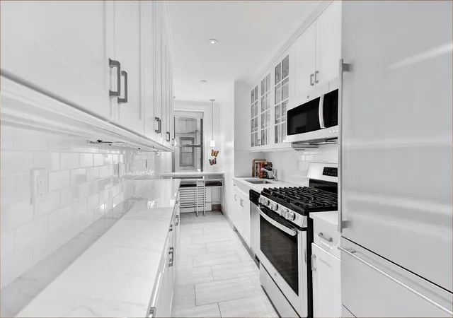 Photo 2 of Sale Pending at 350 E 77th Street #1-H, New York, NY 10075 | MLS# RLS20059027 | Listing updated on 2026-06-26