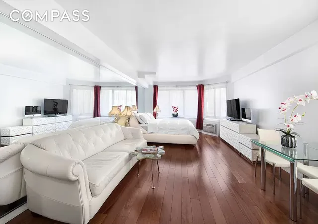 Photo 2 of Condo for sale at 225 E 46th Street #12G, New York, NY 10017 | MLS# RLS20059242 | Listing updated on 2026-01-11