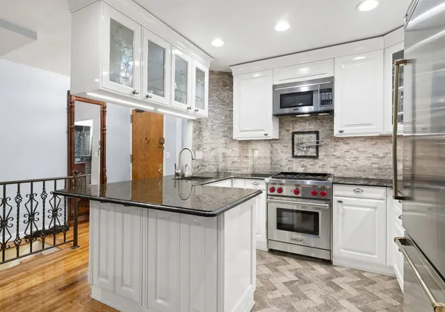Photo 1 of Townhouse for sale at 334 W 89th Street, New York, NY 10024 | MLS# RLS20059246 | Listing updated on 2026-05-10