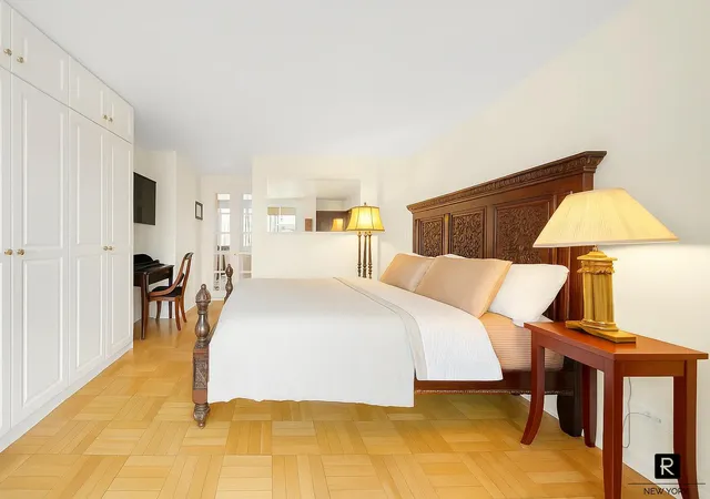 2nd image of 330 E 38th St #12-O, New York, NY 10016 | MLS# RLS20059313