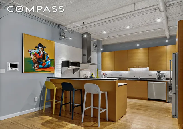 Photo 3 of Condo for sale at 107 W 25th St #5B, New York, NY 10001 | MLS# RLS20058862 | Listing updated on 2025-12-17