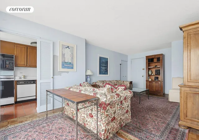 Photo 3 of House for sale at 1065 Park Ave #22D, New York, NY 10128 | MLS# RLS20059576 | Listing updated on 2025-11-17