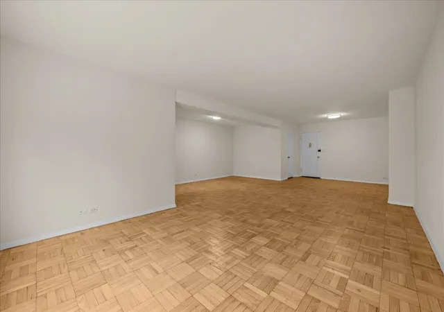 3rd image of 750 Kappock St #207, New York City, NY 10463 | MLS# RLS20059601