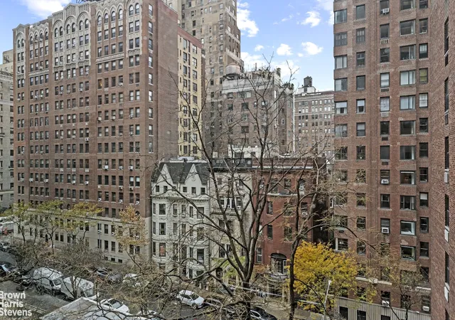 Photo 3 of Sale Pending at 11 Riverside Dr #7PW, New York, NY 10023 | MLS# RLS20059917 | Listing updated on 2026-02-25
