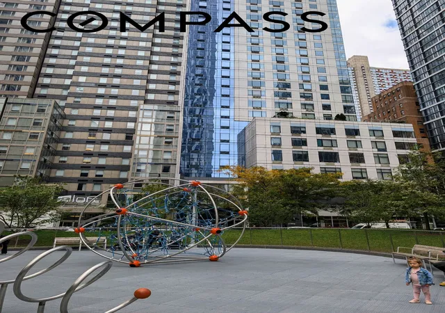 33rd image of 388 Bridge St #37D, Brooklyn, NY 11201 | MLS# RLS20057972