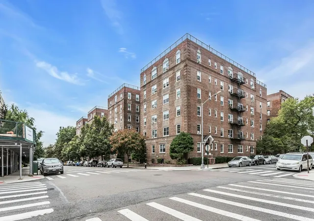 16th image of 99 45 67th Rd #422, Forest Hills, NY 11375 | MLS# RLS20060102