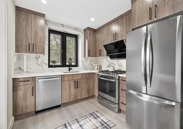 Photo 3 of House for sale at 1546 Broadway #2-B, Brooklyn, NY 11221 | MLS# RLS20060126 | Listing updated on 2026-05-24