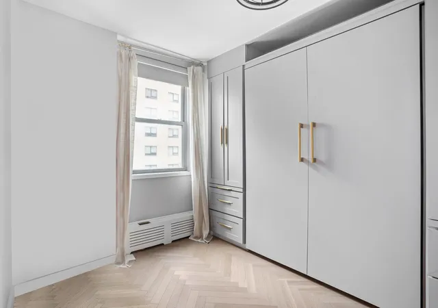 Photo 4 of Sale Pending at 215 E 80th Street #6D, New York City, NY 10021 | MLS# RLS20060253 | Listing updated on 2026-07-30