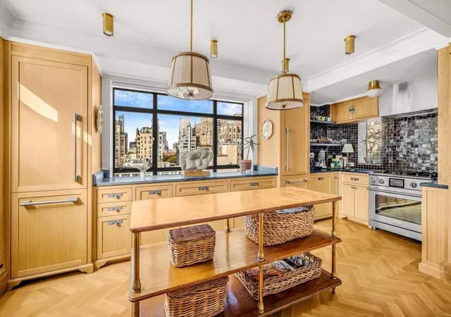 Listing Photo 1 - Condo for sale in building located at 44 E 67Th St, New York City, NY 10065 - Unit #11D
