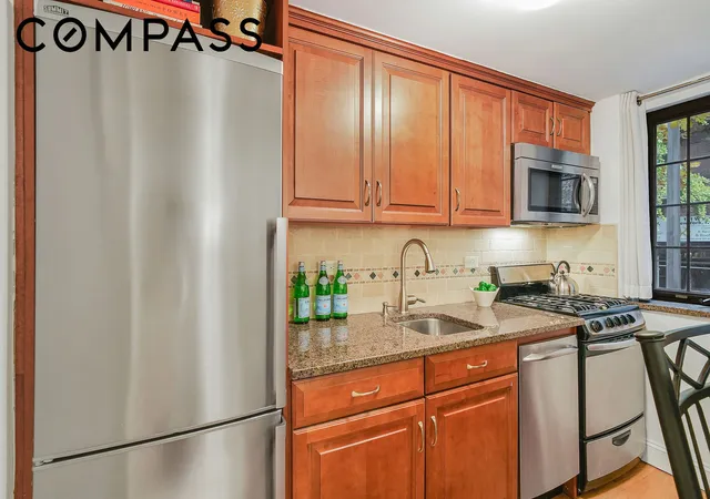 5th image of 102 W 85Th St #2B, New York City, NY 10024 | MLS# RLS20059935