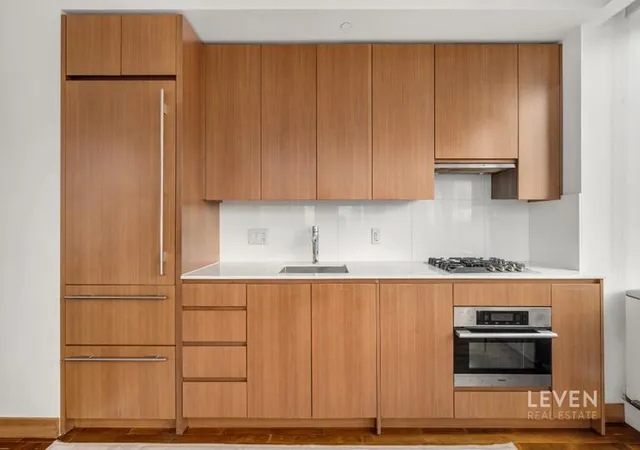 Photo 3 of House for sale at 400 5th Avenue #34H, New York, NY 10018 | MLS# RLS20060454 | Listing updated on 2026-02-22