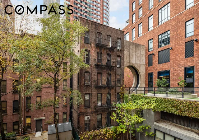Photo 3 of House for sale at 206 E 95th Street #4B, New York, NY 10128 | MLS# RLS20060458 | Listing updated on 2026-06-28