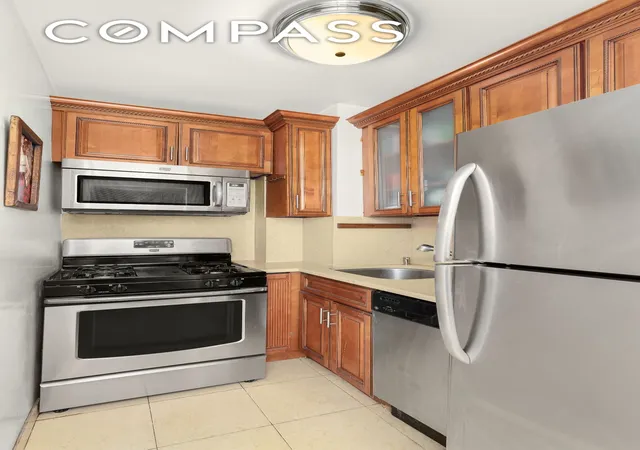 Photo 4 of House for sale at 200 E 36th Street #2C, New York, NY 10016 | MLS# RLS20060573 | Listing updated on 2026-04-26