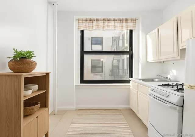 Photo 3 of Sale Pending at 203 W 98th Street #5D, New York, NY 10025 | MLS# RLS20060726 | Listing updated on 2026-04-12