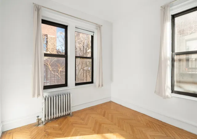 Photo 4 of Sale Pending at 203 W 98th Street #5D, New York, NY 10025 | MLS# RLS20060726 | Listing updated on 2026-04-12