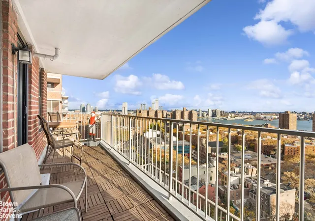 1st image of 264 E Broadway #C1905, New York, NY 10002 | MLS# RLS20060804
