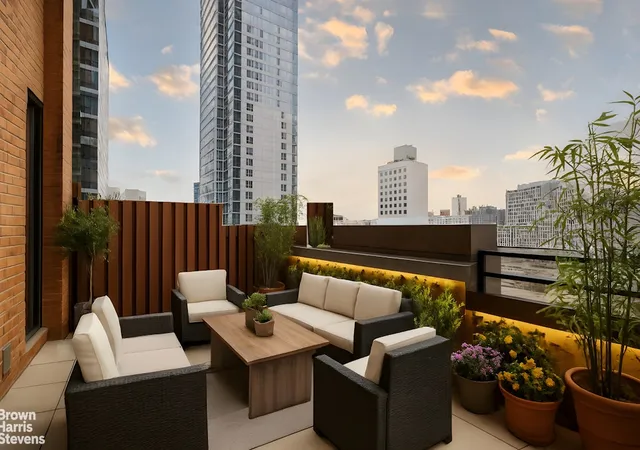 Listing Photo 3 - Condo for sale in building located at 365 Brg St, New York City, NY 11201 - Unit #14D