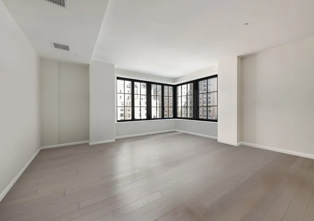 Listing Photo 2 - Condo for sale in building located at 959 1St Ave, New York City, NY 10022 - Unit #7K