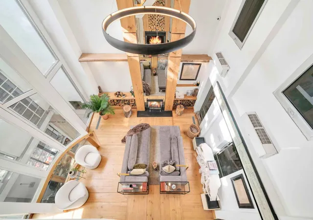 Photo 3 of Single family home for sale at 16 Minetta Ln, New York, NY 10012 | MLS# RLS20061234 | Listing updated on 2026-07-21