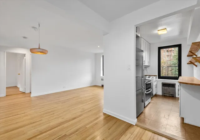 Homes for sale in New York City, NY | 31 Nagle Ave #3-H, New York City, NY 10040 | MLS# RLS20061445