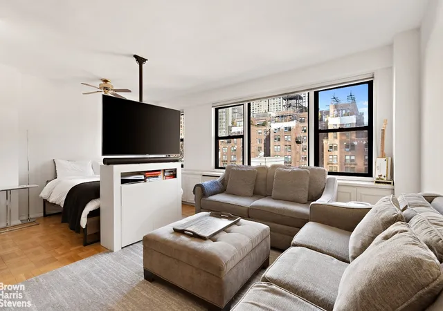 Homes for sale in New York City, NY | 345 E 52Nd St #9A, New York City, NY 10022 | MLS# RLS20061505