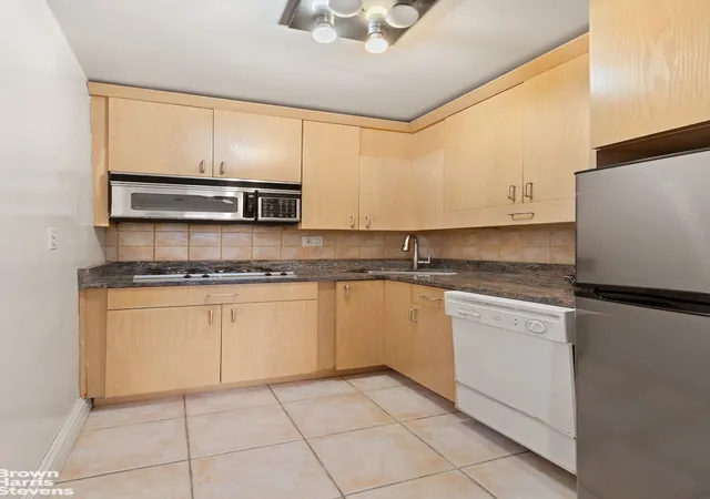 Homes for sale in New York City, NY | 345 E 52Nd St #9A, New York City, NY 10022 | MLS# RLS20061505