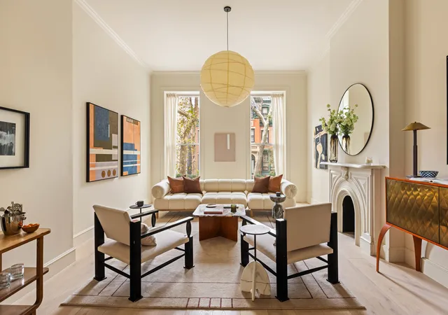 Photo 1 of Sale Pending at 323 Clinton St #1, Brooklyn, NY 11231 | MLS# RLS20061558 | Listing updated on 2025-12-11