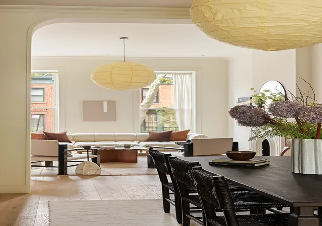 Photo 3 of Sale Pending at 323 Clinton St #1, Brooklyn, NY 11231 | MLS# RLS20061558 | Listing updated on 2025-12-11