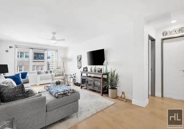 House for sale at 160 E 27th Street #12BA, New York, NY 10016 | MLS# RLS20061591 | Listing updated on 2025-11-29