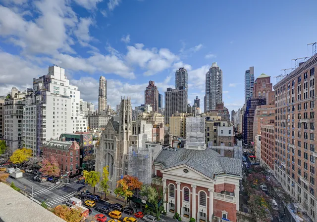 Listing Photo 2 - Condo for sale in building located at 580 Park Ave, New York City, NY 10065 - Unit #10A