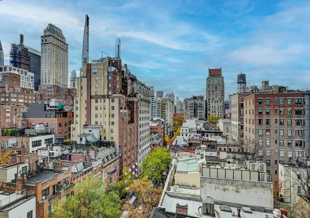 Listing Photo 4 - Condo for sale in building located at 580 Park Ave, New York City, NY 10065 - Unit #10A