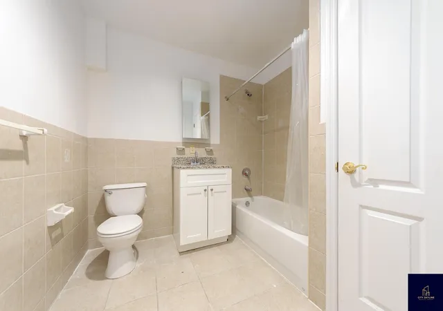 2nd image of 19-19 24Th Ave, Astoria, NY 11102