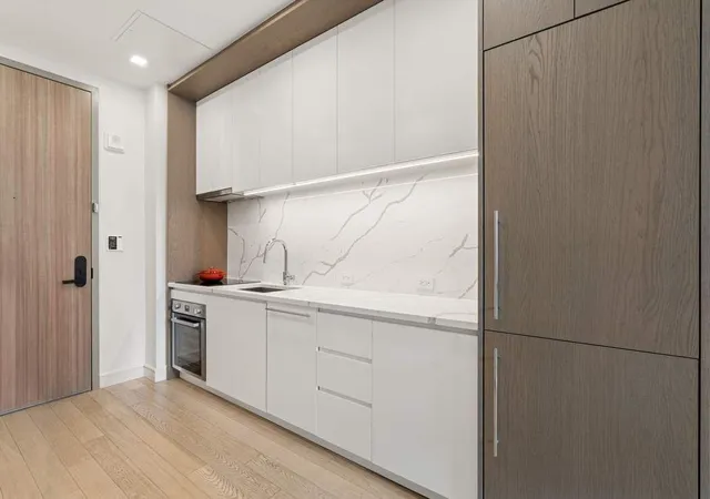 Photo 2 of House for sale at 45-30 Pearson St #4G, Long Island City, NY 11101 | MLS# RLS20061794 | Listing updated on 2026-05-06