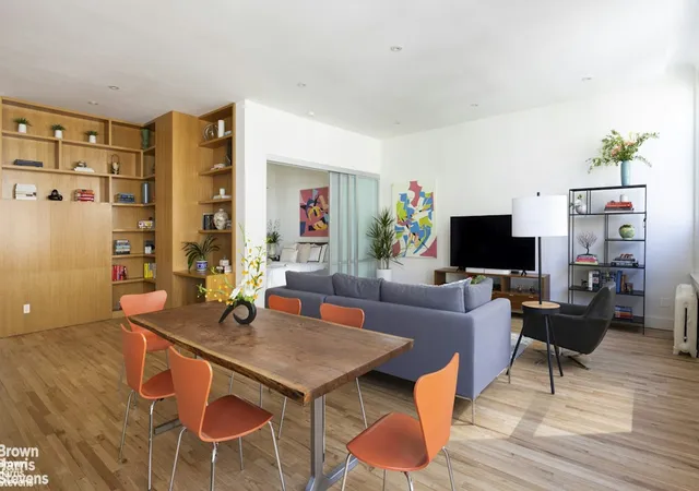 Photo 4 of House for sale at 258 Broadway #7B, New York, NY 10007 | MLS# RLS20061809 | Listing updated on 2026-01-03