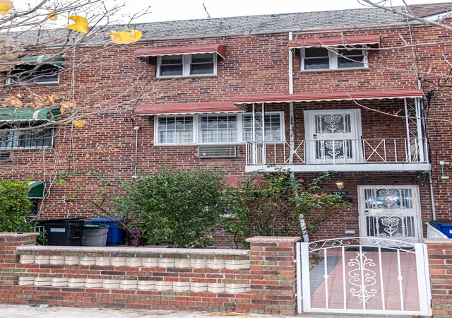 Photo 3 of Townhouse for sale at 995 Warwick St #1, Brooklyn, NY 11207 | MLS# RLS20061827 | Listing updated on 2026-02-25