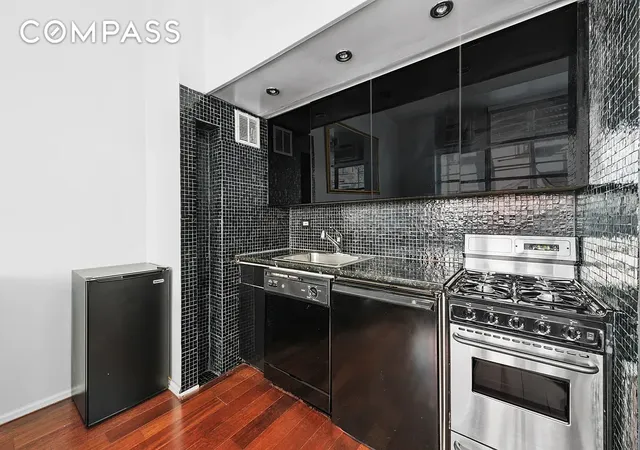 Photo 3 of Condo for sale at 350 E 62nd St #1N, New York, NY 10065 | MLS# RLS20062107 | Listing updated on 2026-01-15