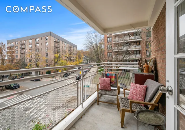 13th image of 255 Fieldston Ter #2L, New York City, NY 10471 | MLS# RLS20061848