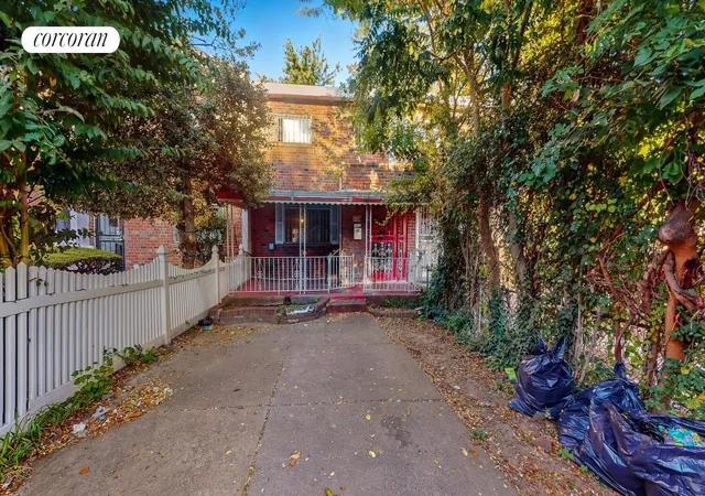 Photo 1 of Single family home for sale at 923 Ashford St, Brooklyn, NY 11207 | MLS# RLS20062130 | Listing updated on 2025-12-03