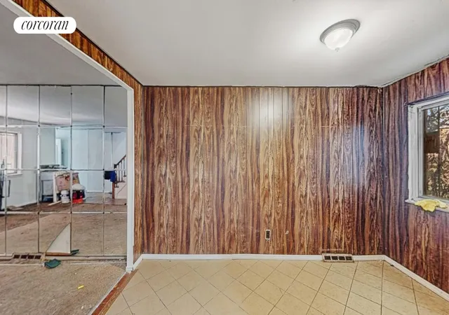 Photo 3 of Single family home for sale at 923 Ashford St, Brooklyn, NY 11207 | MLS# RLS20062130 | Listing updated on 2025-12-03