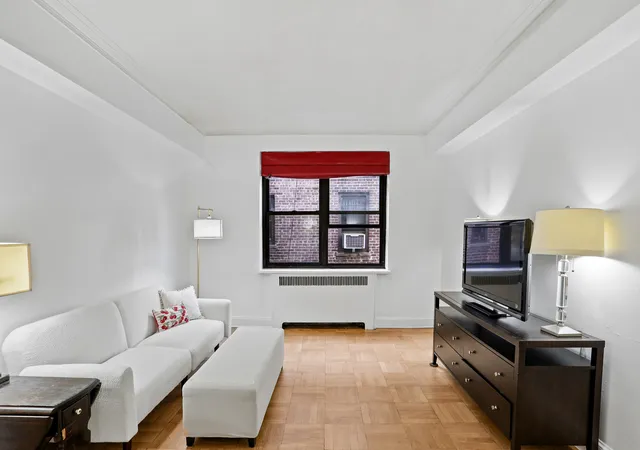 Listing Photo 3 - Condo for sale in building located at 349 E 49Th St, New York City, NY 10017 - Unit #5K