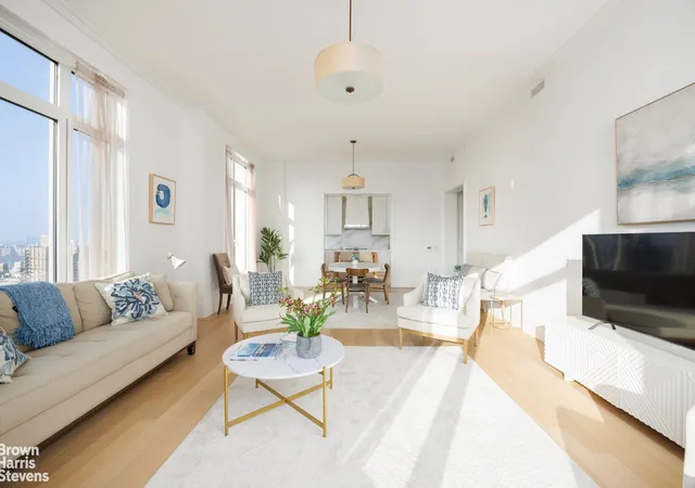 5th image of 200 E 83Rd St, New York City, NY 10028